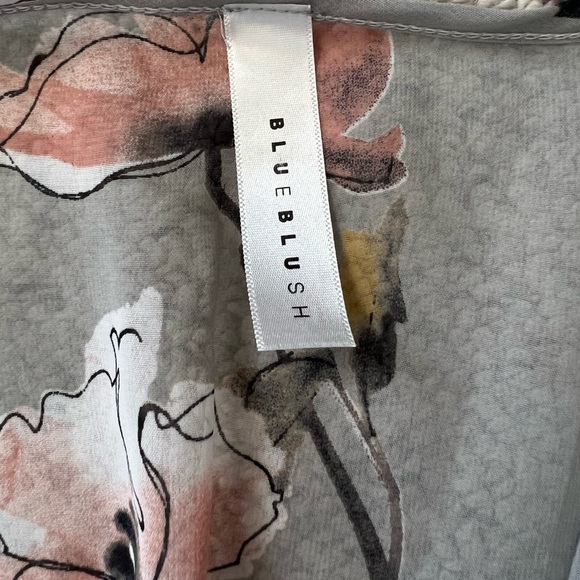 Hope’s Gray & Blush Floral Romper - Picture 5 of 8